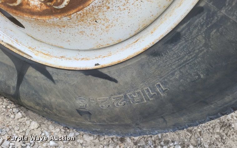 image for item DW7038 2005 Freightliner Business Class M2 dump truck