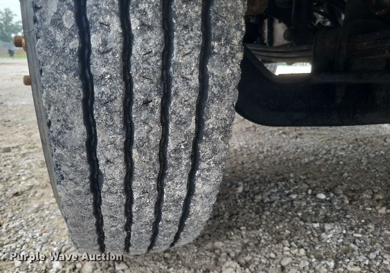 image for item DW7038 2005 Freightliner Business Class M2 dump truck