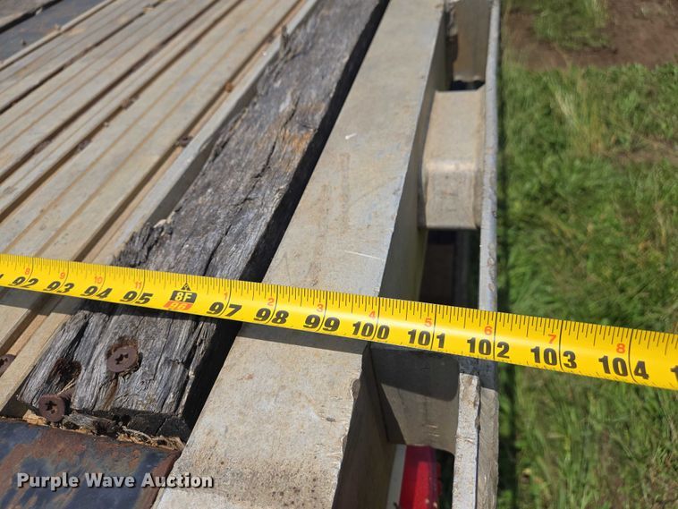 image for item DW7065 2000 Transcraft flatbed trailer