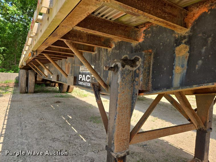 image for item DW7072 1994 Dorsey flatbed trailer