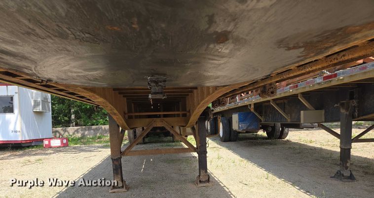 image for item DW7072 1994 Dorsey flatbed trailer