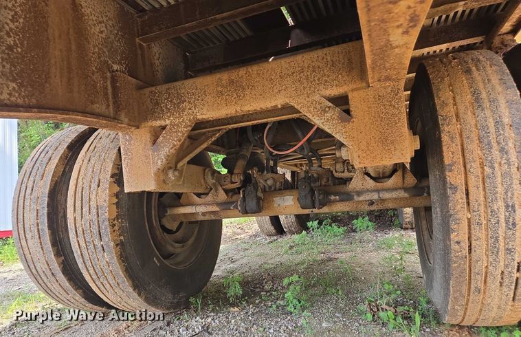 image for item DW7072 1994 Dorsey flatbed trailer