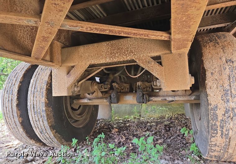image for item DW7072 1994 Dorsey flatbed trailer