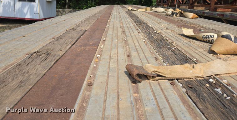 image for item DW7072 1994 Dorsey flatbed trailer