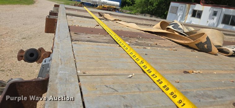 image for item DW7072 1994 Dorsey flatbed trailer