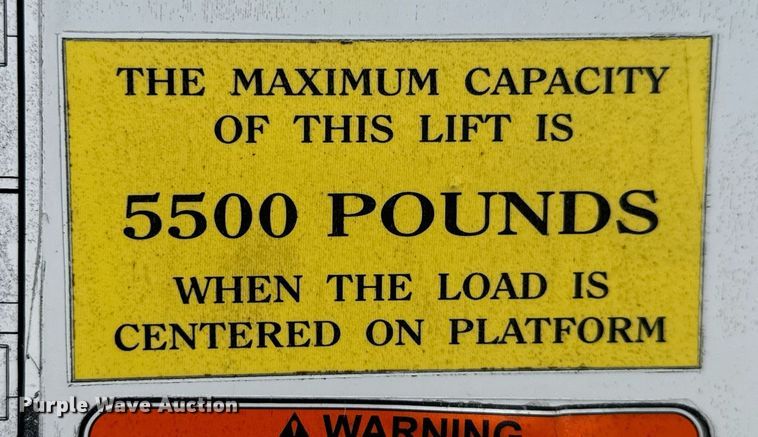 image for item DY0057 2011 Utility Trailers VS2DX dry van trailer