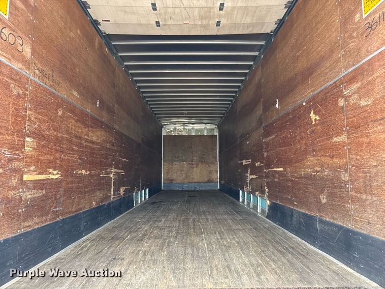 image for item DY0057 2011 Utility Trailers VS2DX dry van trailer