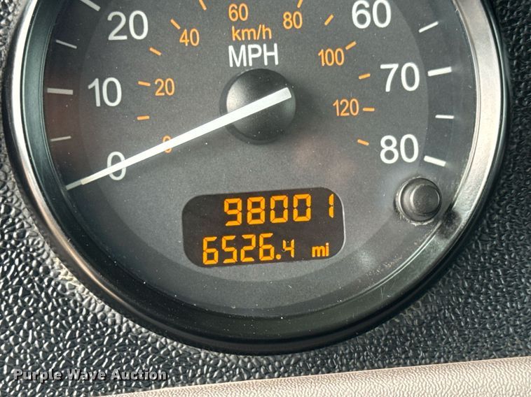 image for item DY0177 2014 Peterbilt 384 semi truck