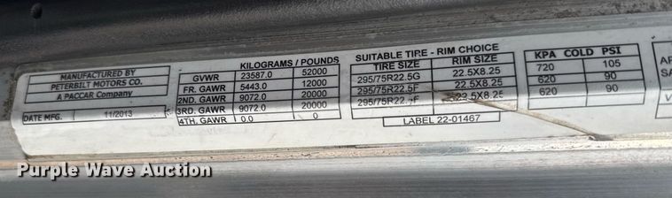 image for item DY0177 2014 Peterbilt 384 semi truck