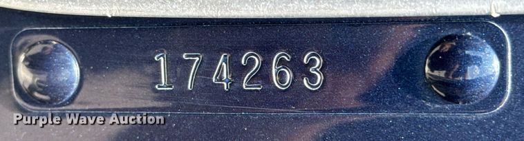 image for item DY0219 2007 Kenworth  T800 semi truck