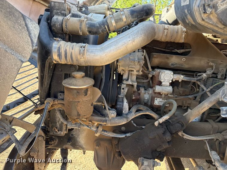 image for item DZ4068 1998 Ford LT9513 semi truck