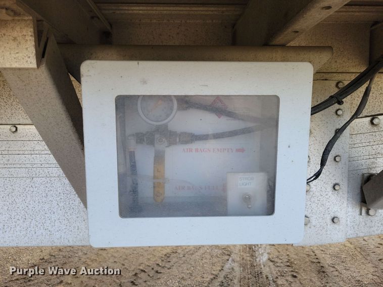 image for item EA2447 2018 Reitnouer Drop Miser drop deck trailer