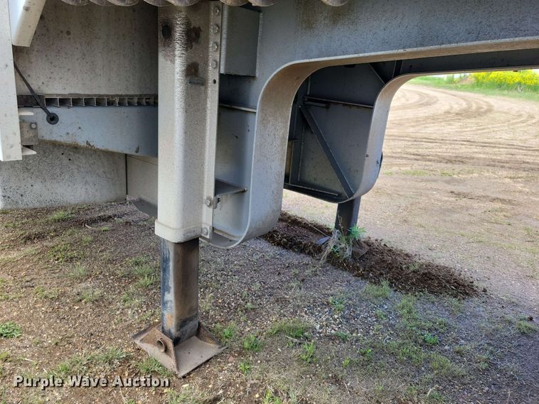 image for item EA2447 2018 Reitnouer Drop Miser drop deck trailer