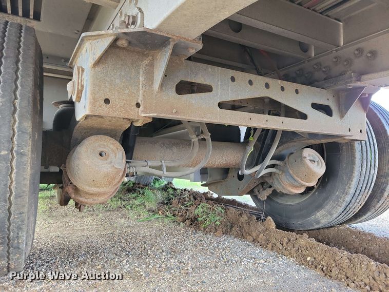 image for item EA2447 2018 Reitnouer Drop Miser drop deck trailer