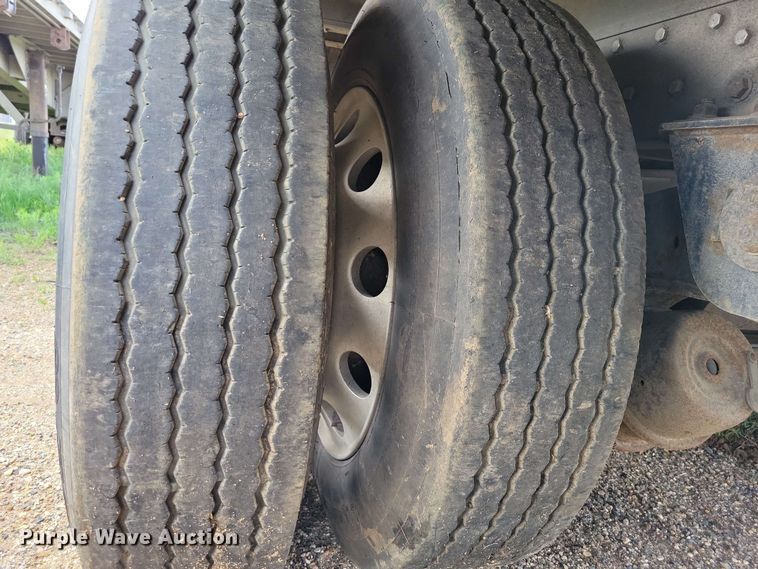 image for item EA2447 2018 Reitnouer Drop Miser drop deck trailer