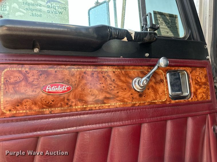 image for item EB2601 2000 Peterbilt 379 semi truck