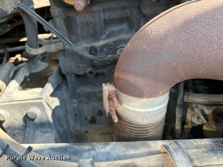 image for item EB2601 2000 Peterbilt 379 semi truck