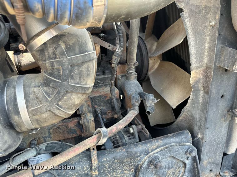 image for item EB2601 2000 Peterbilt 379 semi truck