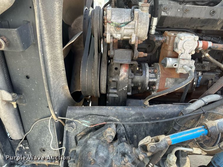 image for item EB2601 2000 Peterbilt 379 semi truck