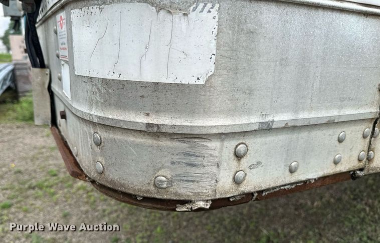 image for item EB2628 1995 Great Dane 701TZ-1 jobsite trailer