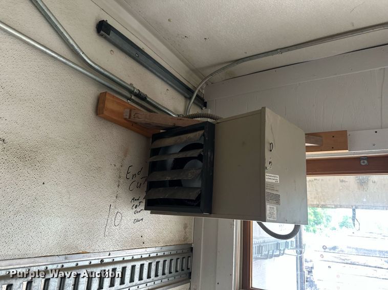 image for item EB2628 1995 Great Dane 701TZ-1 jobsite trailer