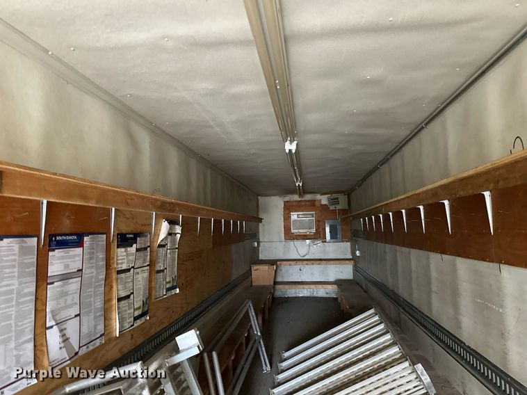 image for item EB2628 1995 Great Dane 701TZ-1 jobsite trailer