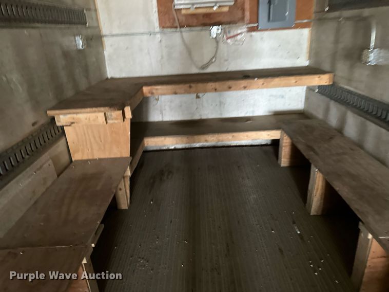 image for item EB2628 1995 Great Dane 701TZ-1 jobsite trailer