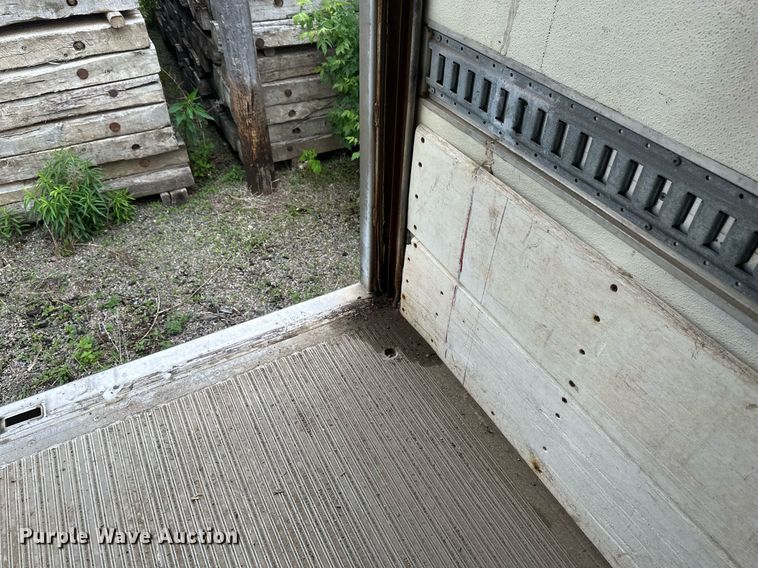 image for item EB2628 1995 Great Dane 701TZ-1 jobsite trailer