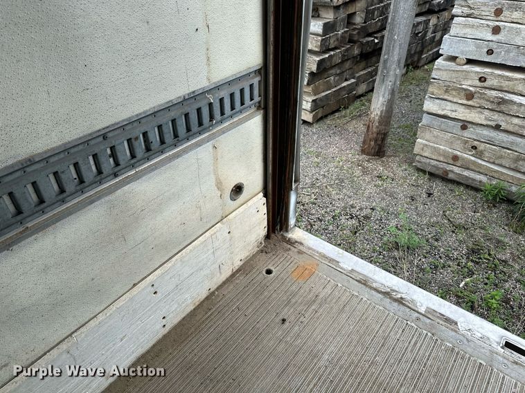 image for item EB2628 1995 Great Dane 701TZ-1 jobsite trailer