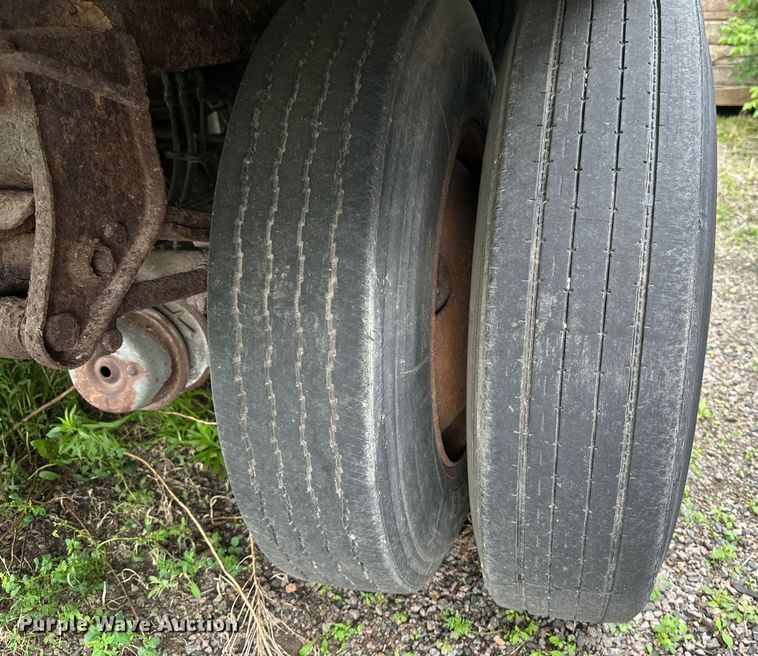 image for item EB2628 1995 Great Dane 701TZ-1 jobsite trailer