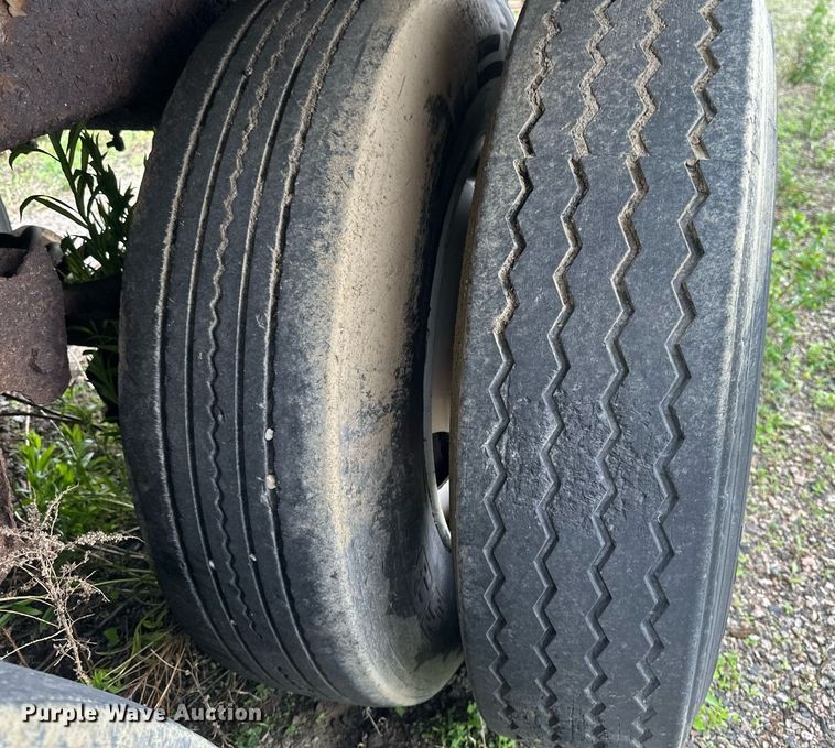 image for item EB2628 1995 Great Dane 701TZ-1 jobsite trailer