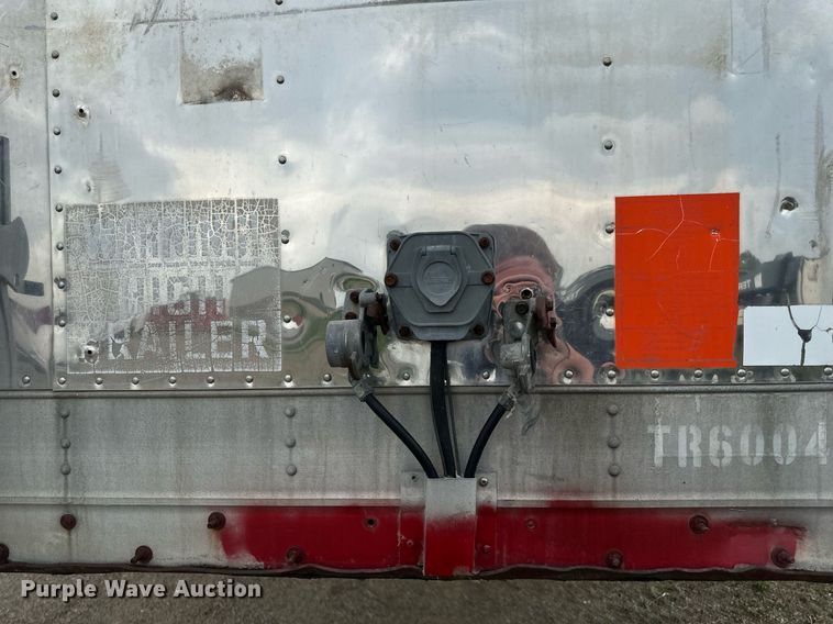 image for item EB2629 1987 Great Dane 7011TZ1 jobsite trailer