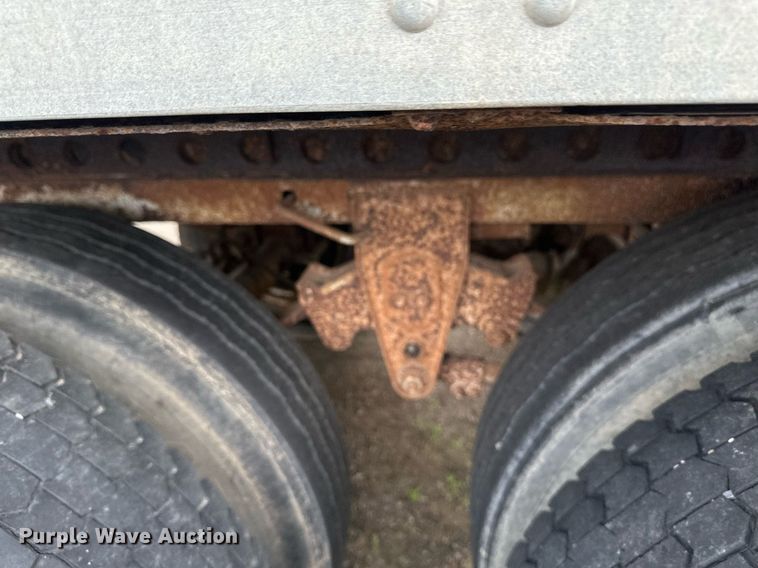 image for item EB2629 1987 Great Dane 7011TZ1 jobsite trailer