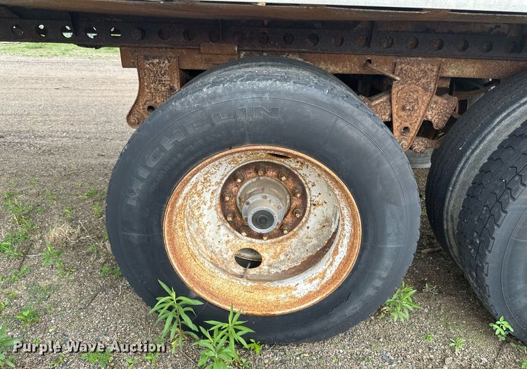 image for item EB2629 1987 Great Dane 7011TZ1 jobsite trailer