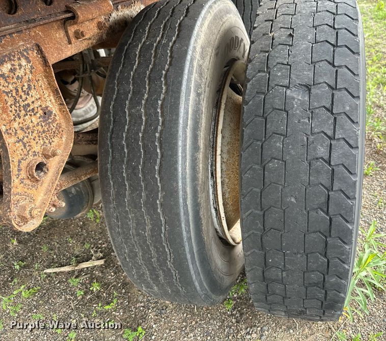 image for item EB2629 1987 Great Dane 7011TZ1 jobsite trailer