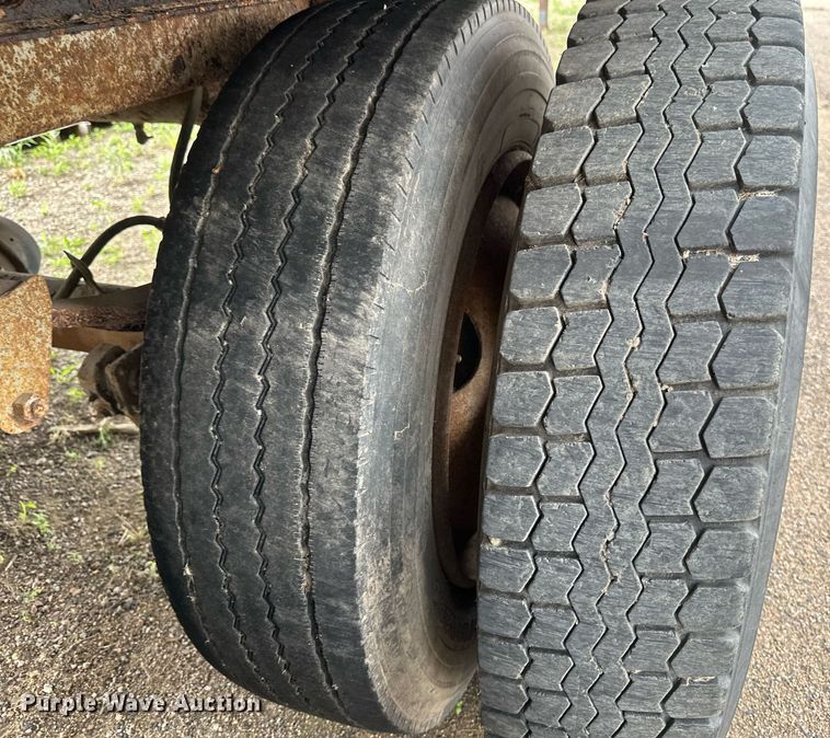 image for item EB2629 1987 Great Dane 7011TZ1 jobsite trailer