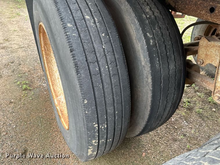 image for item EB2629 1987 Great Dane 7011TZ1 jobsite trailer