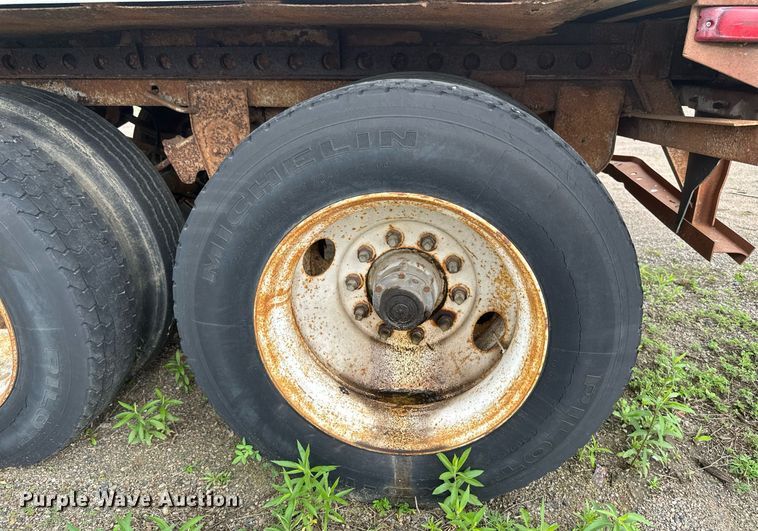 image for item EB2629 1987 Great Dane 7011TZ1 jobsite trailer