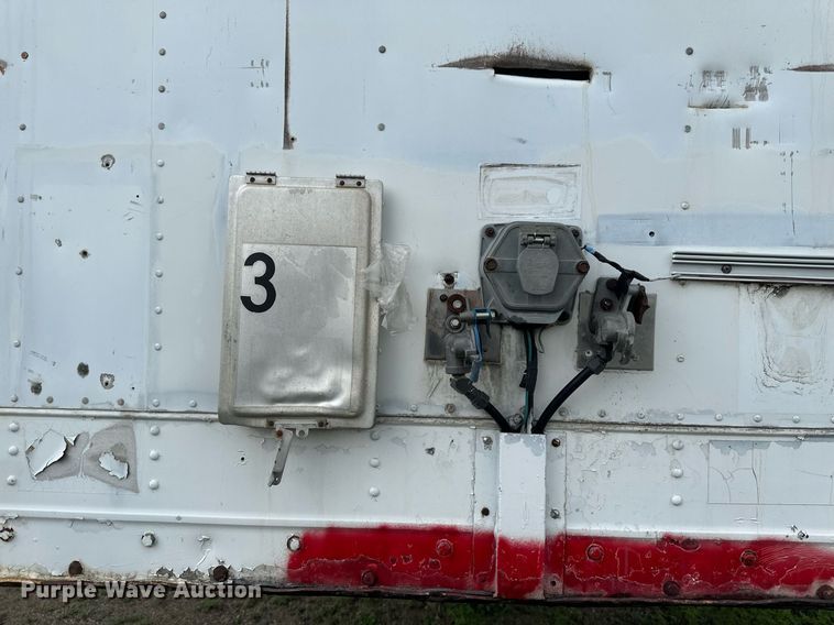 image for item EB2630 1985 Great Dane jobsite trailer