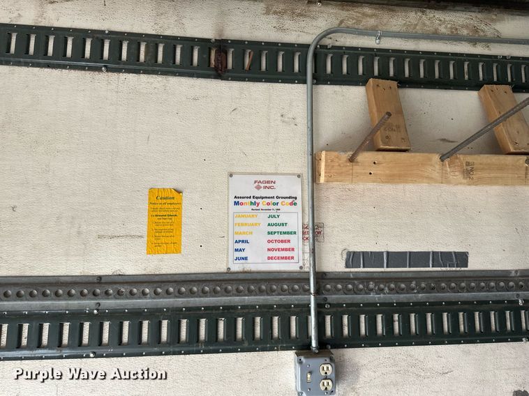 image for item EB2630 1985 Great Dane jobsite trailer