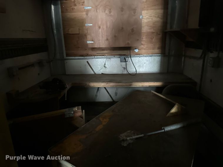 image for item EB2630 1985 Great Dane jobsite trailer