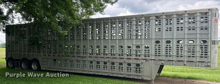 image for item EB2632 2012 Wilson livestock trailer