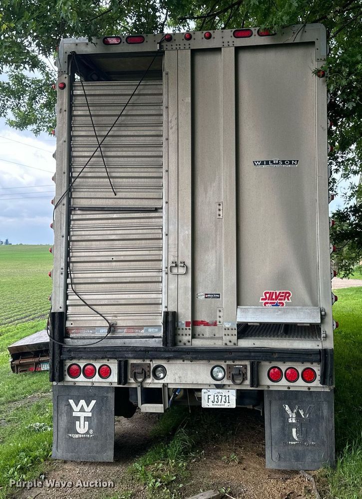 image for item EB2632 2012 Wilson livestock trailer