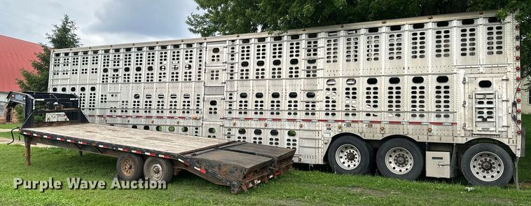 image for item EB2632 2012 Wilson livestock trailer