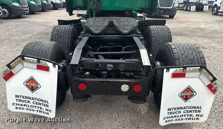 image for item EC3647 2020 International LT625 semi truck