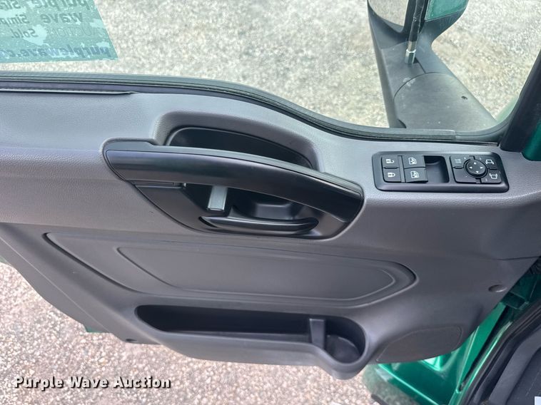 image for item EC3647 2020 International LT625 semi truck