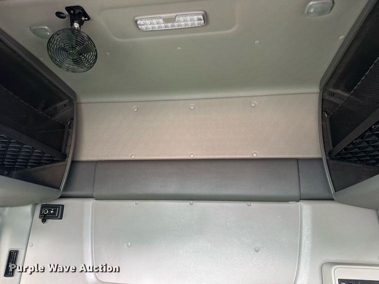 image for item EC3647 2020 International LT625 semi truck