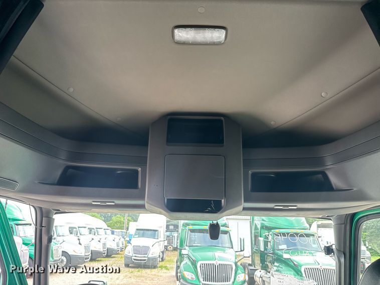 image for item EC3647 2020 International LT625 semi truck