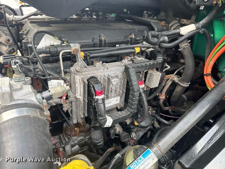 image for item EC3647 2020 International LT625 semi truck