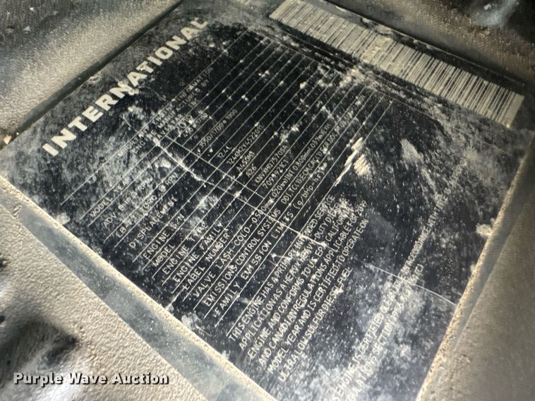 image for item EC3647 2020 International LT625 semi truck